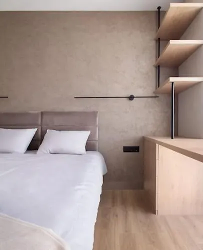 Cozy Elegant 2br + Free Parking Next To Paradise Mall Апартаменты София