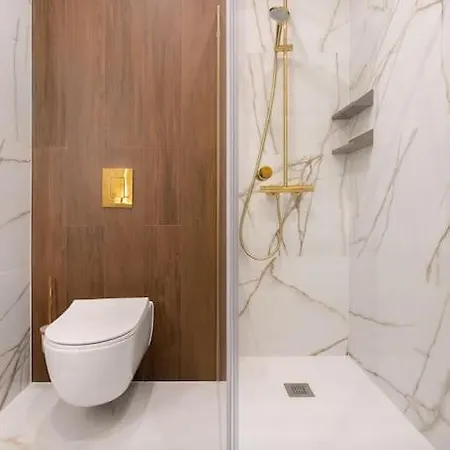 Cozy Elegant 2br + Free Parking Next To Paradise Mall Διαμέρισμα *