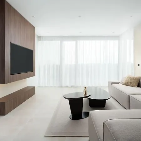 Cozy Elegant 2br + Free Parking Next To Paradise Mall Apartamento Sófia