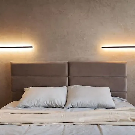 Cozy Elegant 2br + Free Parking Next To Paradise Mall Διαμέρισμα *