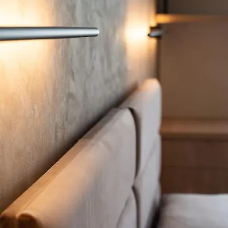 Διαμέρισμα Cozy Elegant 2br + Free Parking Next To Paradise Mall *