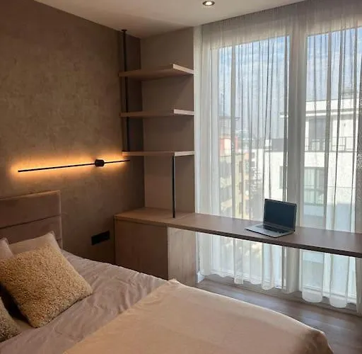 Cozy Elegant 2br + Free Parking Next To Paradise Mall Apartamento Sófia