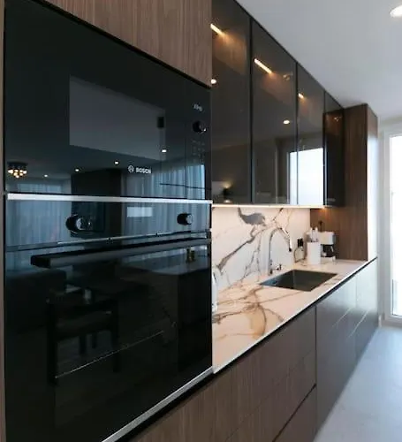 Appartement Cozy Elegant 2br + Free Parking Next To Paradise Mall