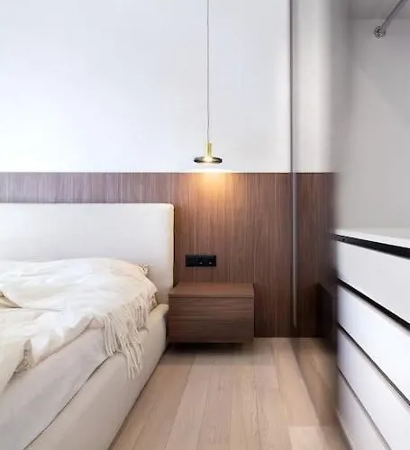 Cozy Elegant 2br + Free Parking Next To Paradise Mall Sofia