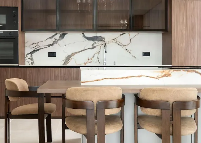 Cozy Elegant 2br + Free Parking Next To Paradise Mall Sófia