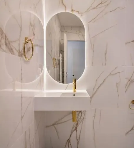 Cozy Elegant 2br + Free Parking Next To Paradise Mall *