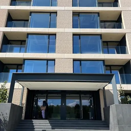 Cozy Elegant 2br + Free Parking Next To Paradise Mall Lägenhet *